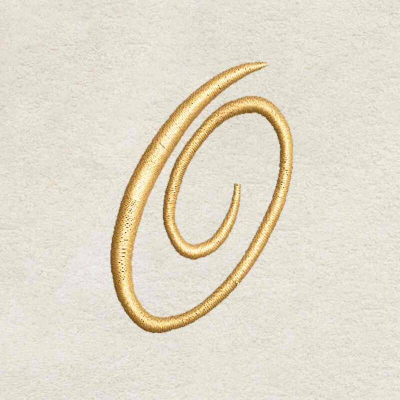 Avanti Linens Ivory/Gold Script Monogram Fingertip Towel Letter O - Fingertip Towel