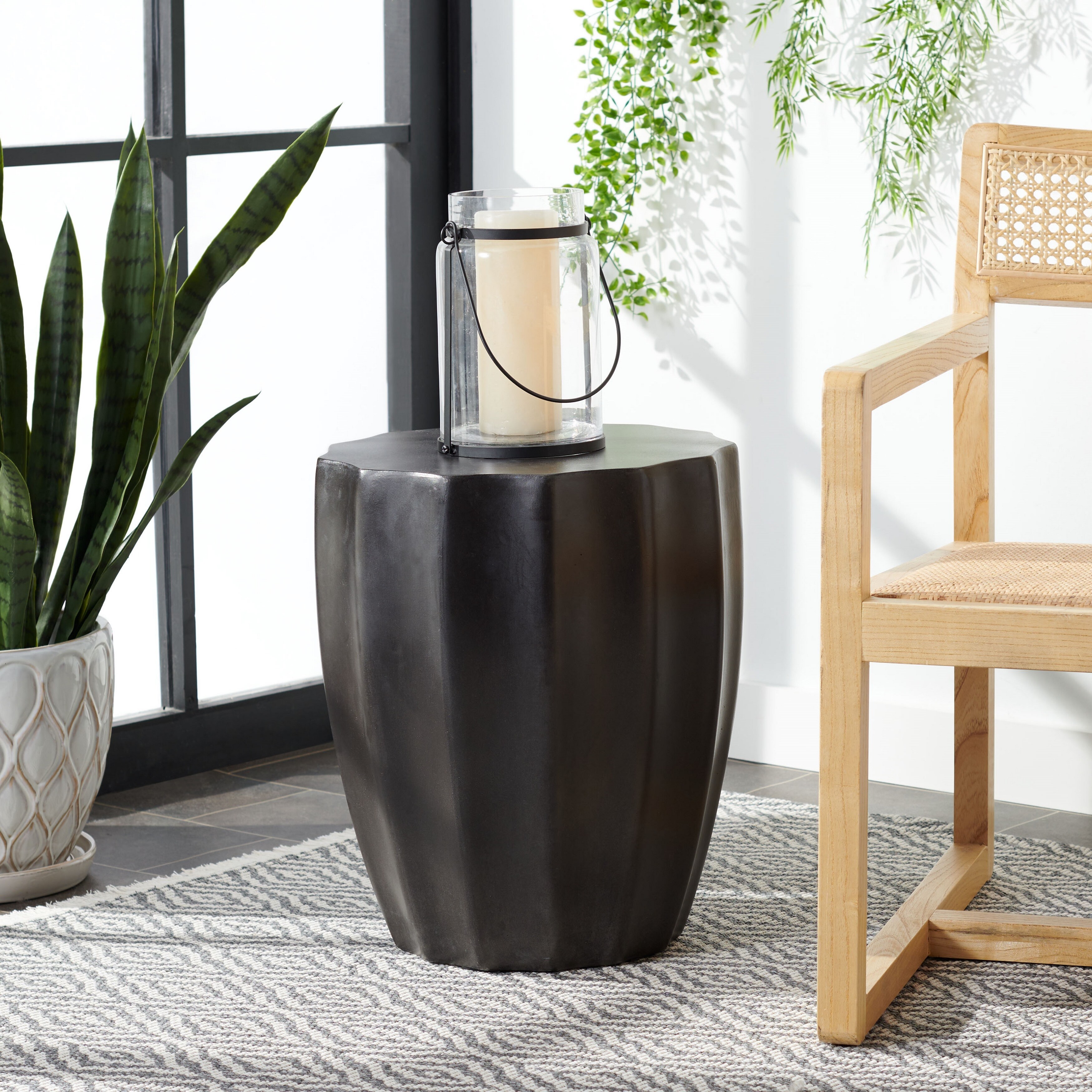 Shop Safavieh Jaslyn Indoor Outdoor Modern Black Concrete Round