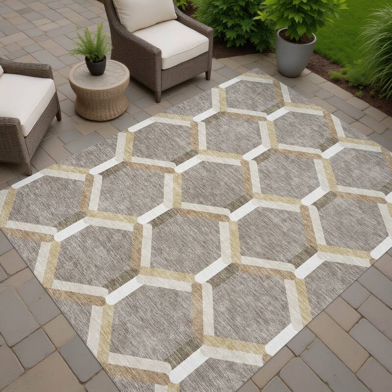 Machine Washable Indoor/ Outdoor Modern Trellis Chantille Rug - Taupe - 3' x 5'