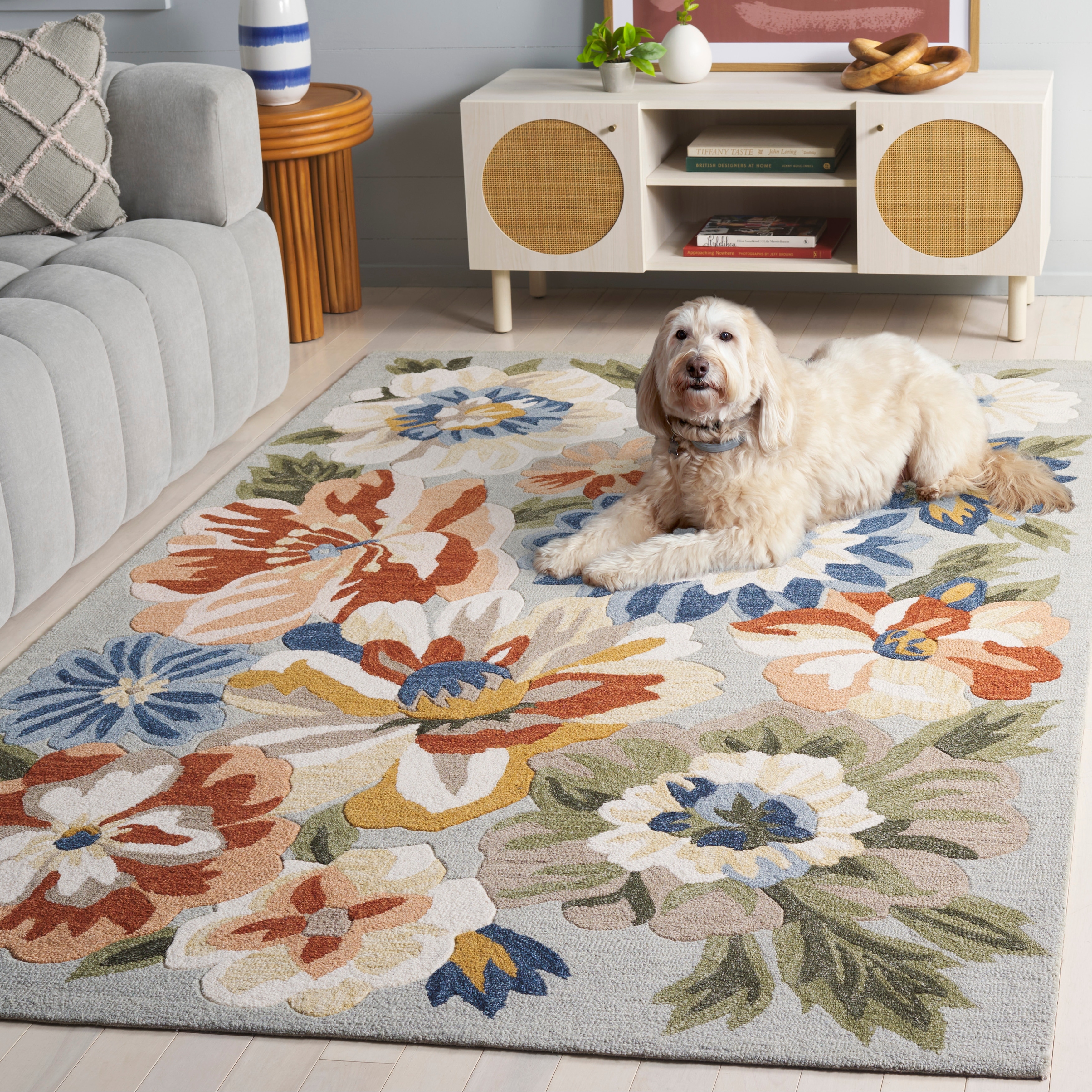 SAFAVIEH Handmade Jardin Androula Floral Wool Rug - Overstock