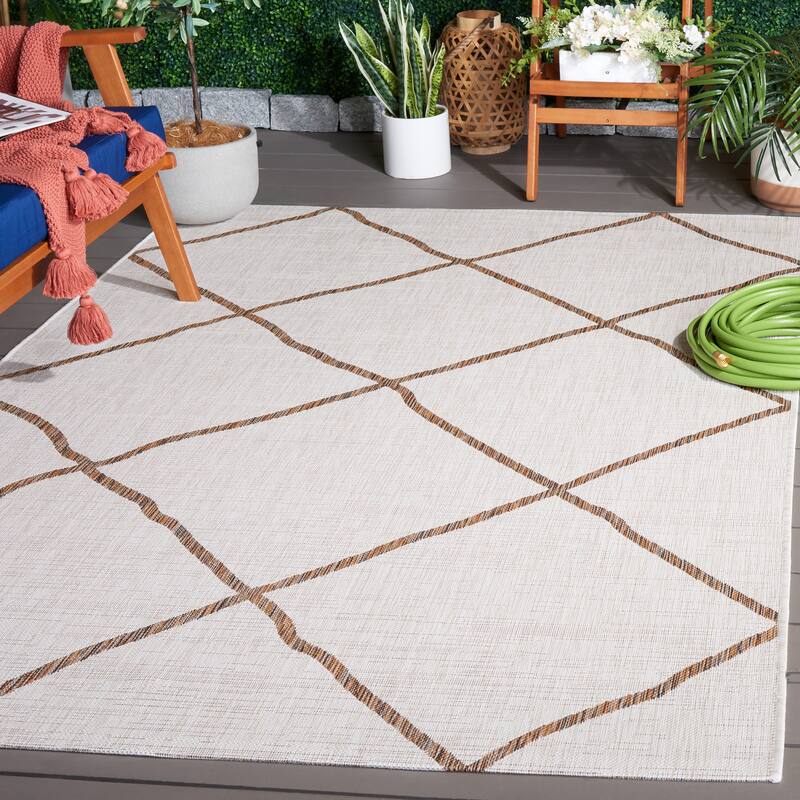 SAFAVIEH Courtyard Alayne Transitional Indoor/Outdoor Rug - 5'3" x 7'7" - Ivory/Brown