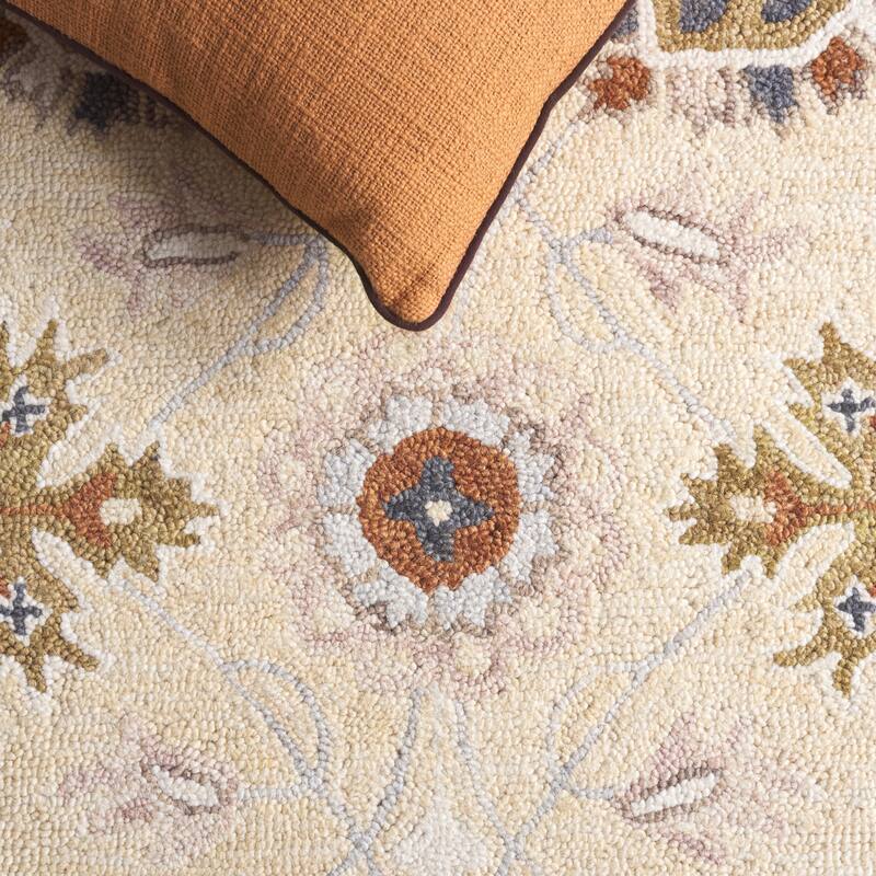 SAFAVIEH Handmade Metro Rosalynn Wool Rug
