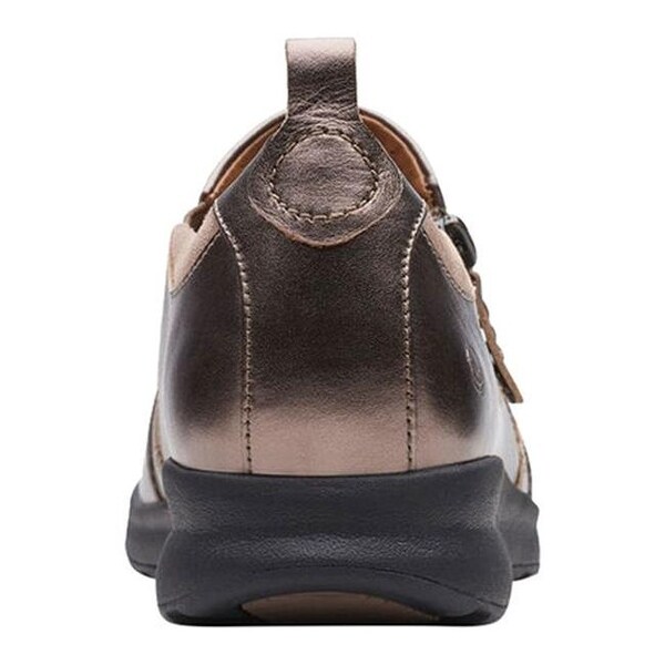 clarks un adorn zip women's slip on