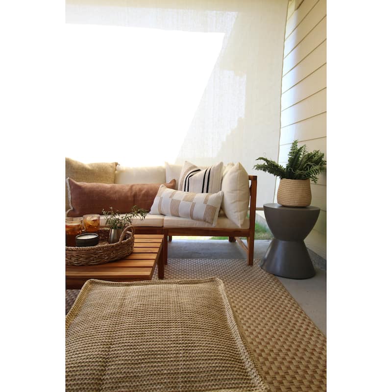 SAFAVIEH Courtyard Judi Indoor/ Outdoor Patio Backyard Rug