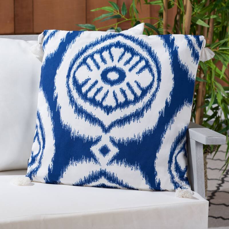 SAFAVIEH Lubna Outdoor 18-inch Square Decorative Accent Throw Pillow - Navy - 18Wx18L