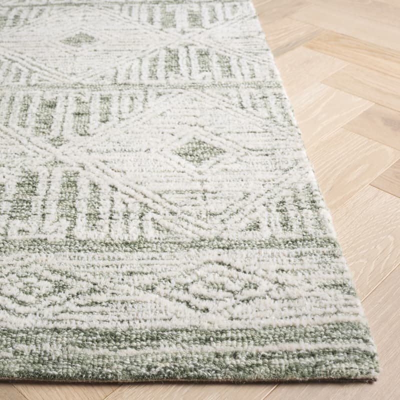 SAFAVIEH Handmade Pine Gunay Modern Wool Rug