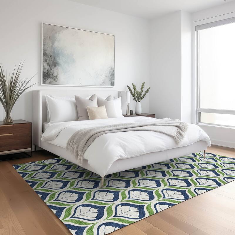 Machine Washable Indoor/ Outdoor Modern Trellis Chantille Rug