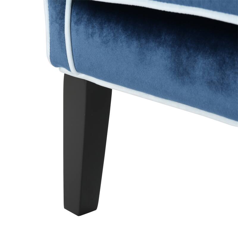 Club Chair 