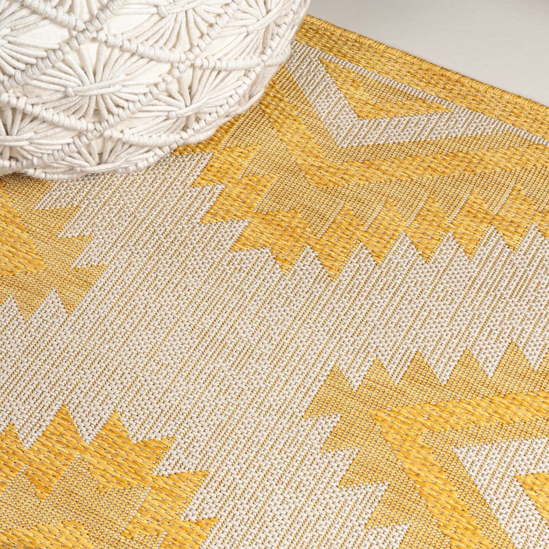 JONATHAN Y Aimee Geometric Moroccan Diamond Black/Cream Indoor/Outdoor Area Rug