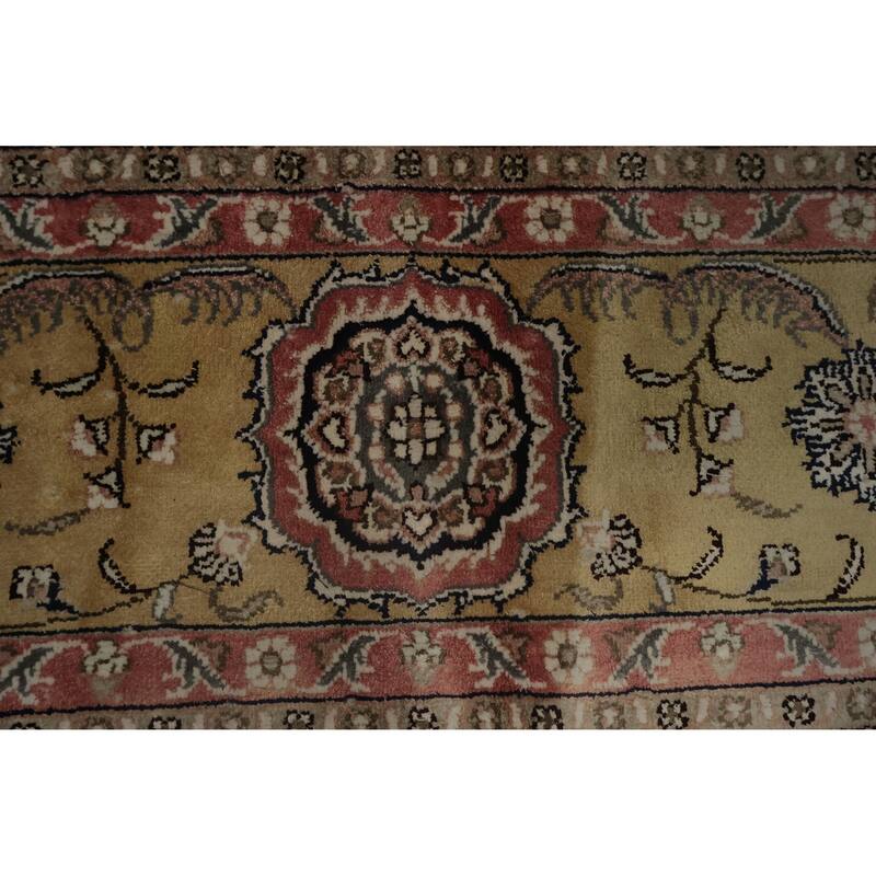 Hand Knotted Oriental Silk Carpet Traditional Floral Beige & Ivories Kashmir Area Rug - 8' 11'' X 6' 1''