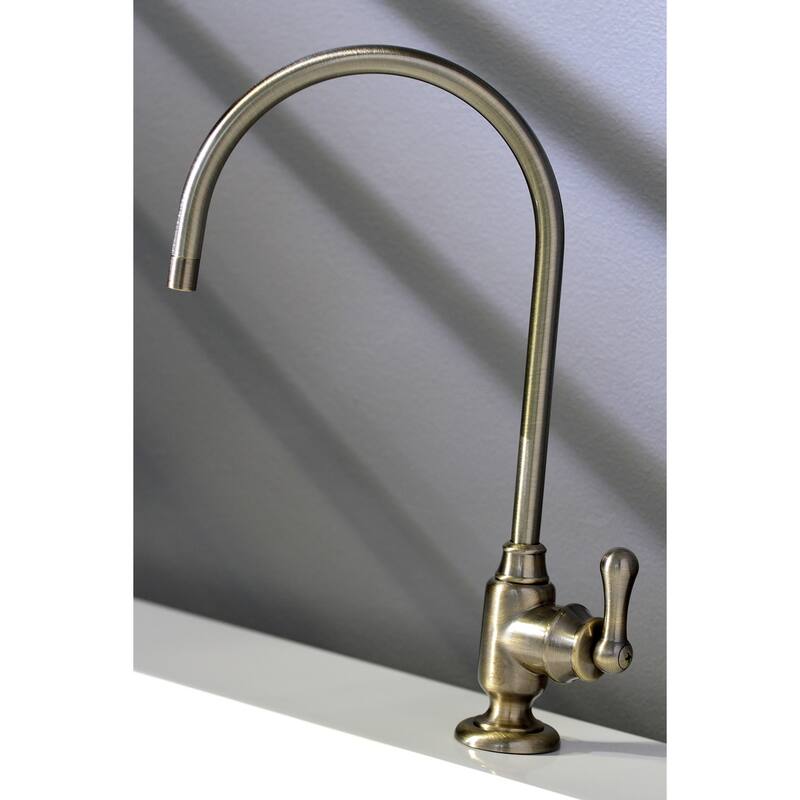 Royale Single-Handle Water Filtration Faucet