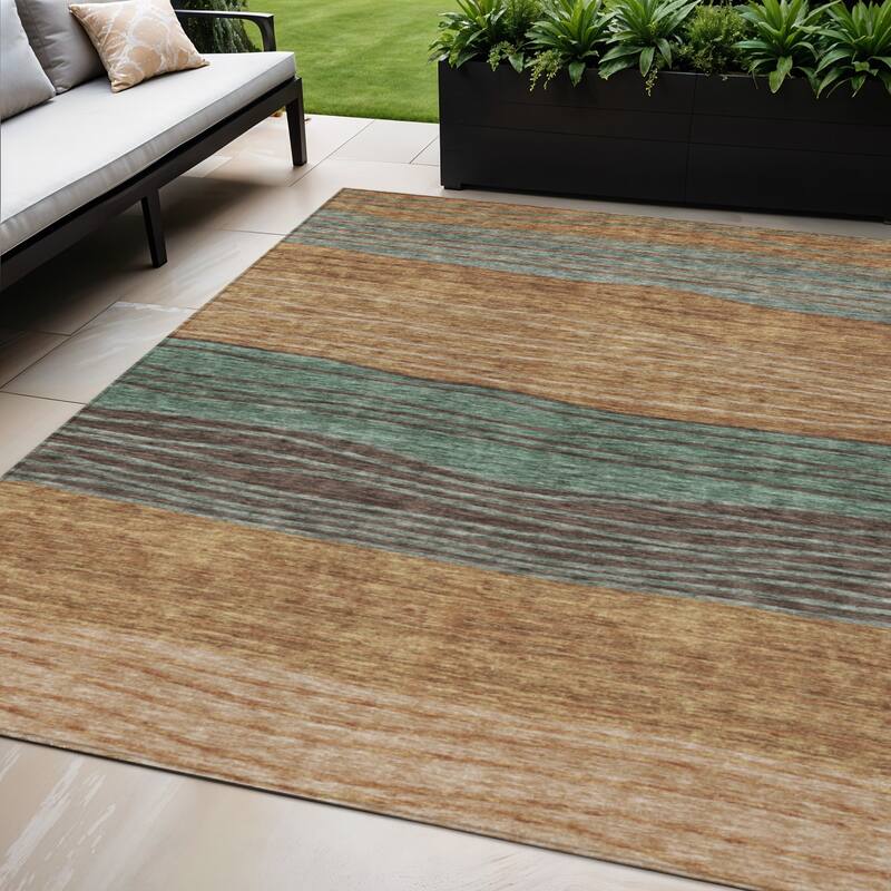 HomeRoots Striped Transitional Rectangle Outdoor Rug - 5' X 8'