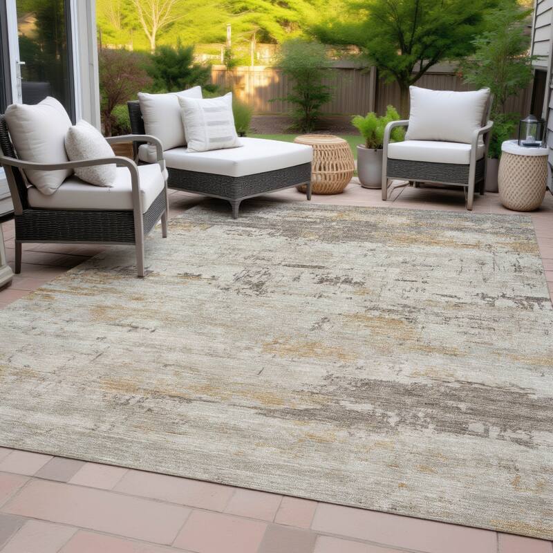 Machine Washable Indoor/Outdoor Abstract Allure Chantille Rug