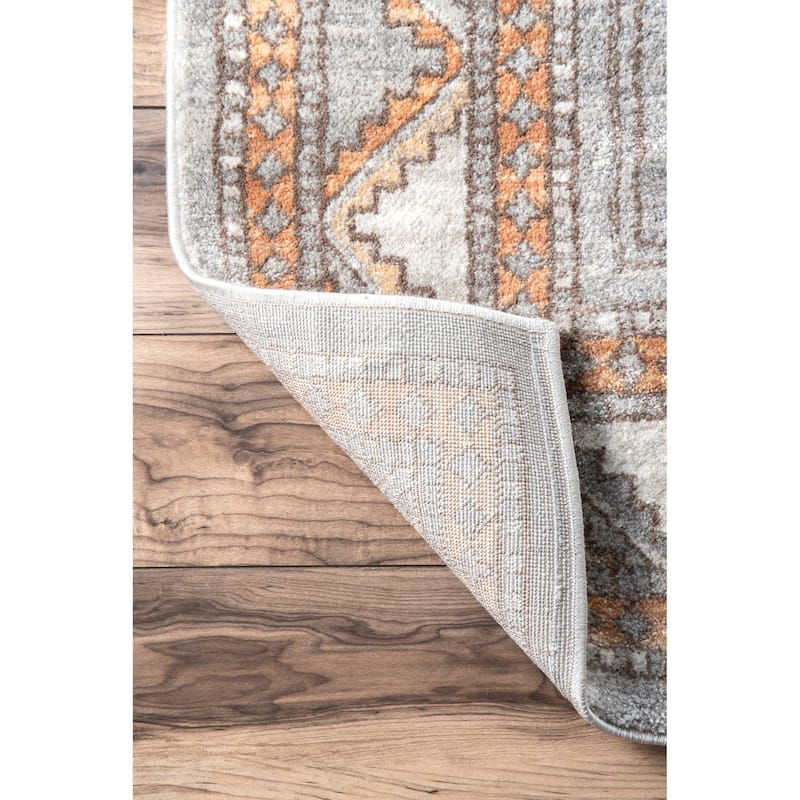 Nuloom Transitional Vintage Ella Ornamental Pyramid Tribal Area Rug