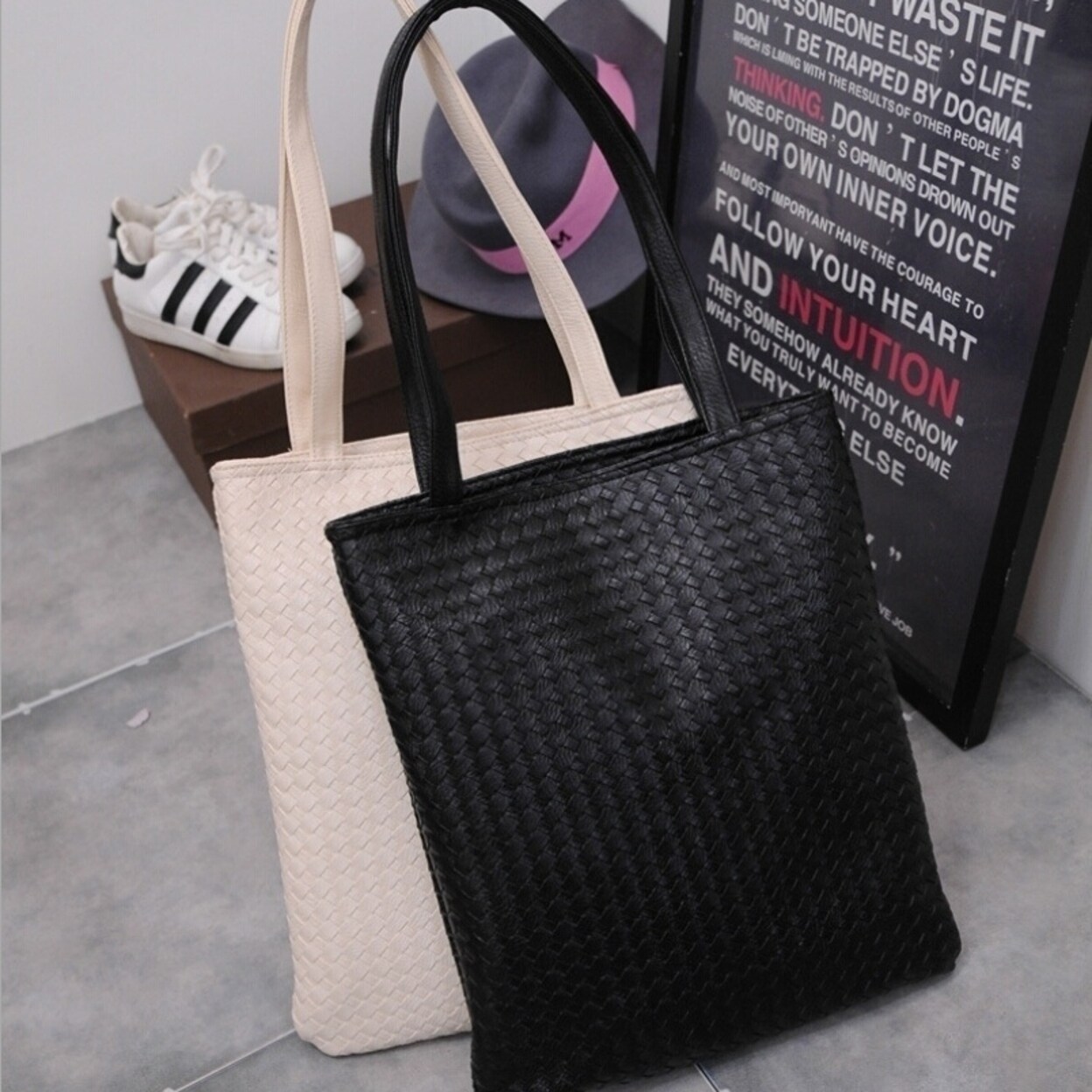 ladies silver handbags