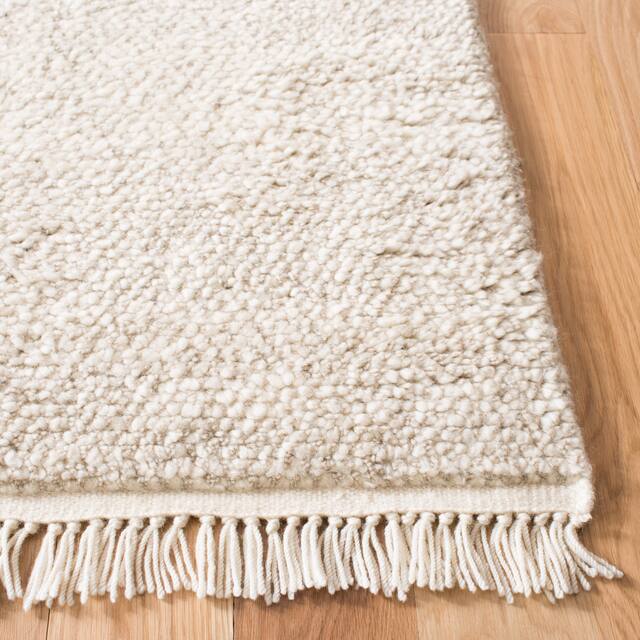SAFAVIEH Casablanca Shag Tribal Beige Wool Rug