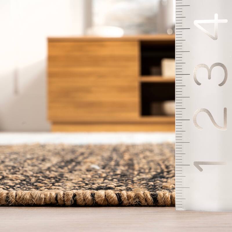 Nuloom Yimmi Geometric Area Rug