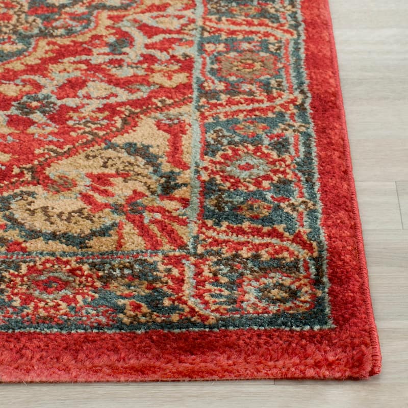 SAFAVIEH Mahal Elois Traditional Oriental Rug