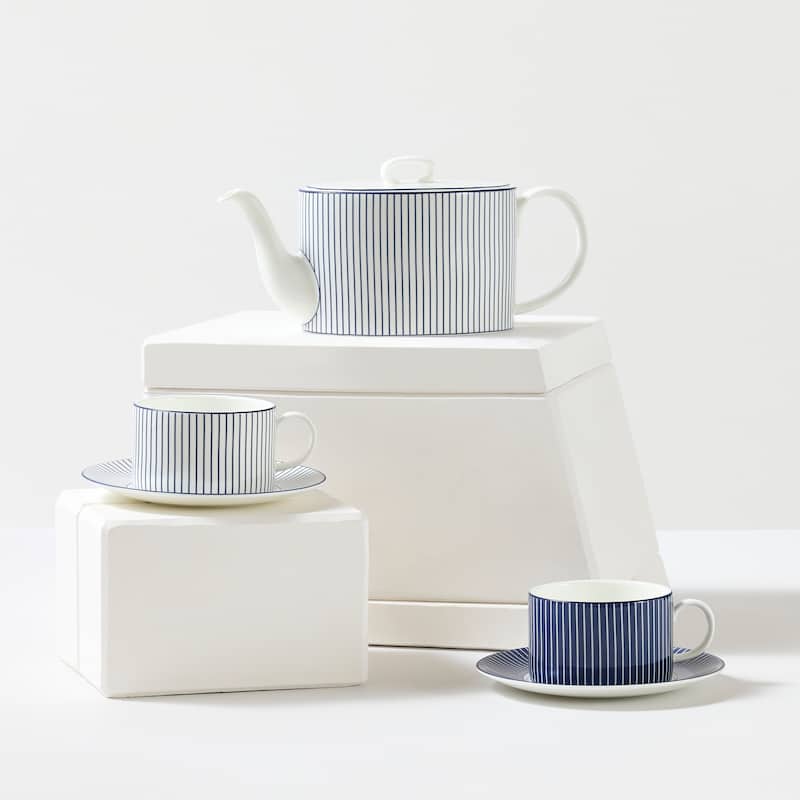 Wedgwood Gio Blue Teacup & Saucer 7.4floz, Pinstripe Blue
