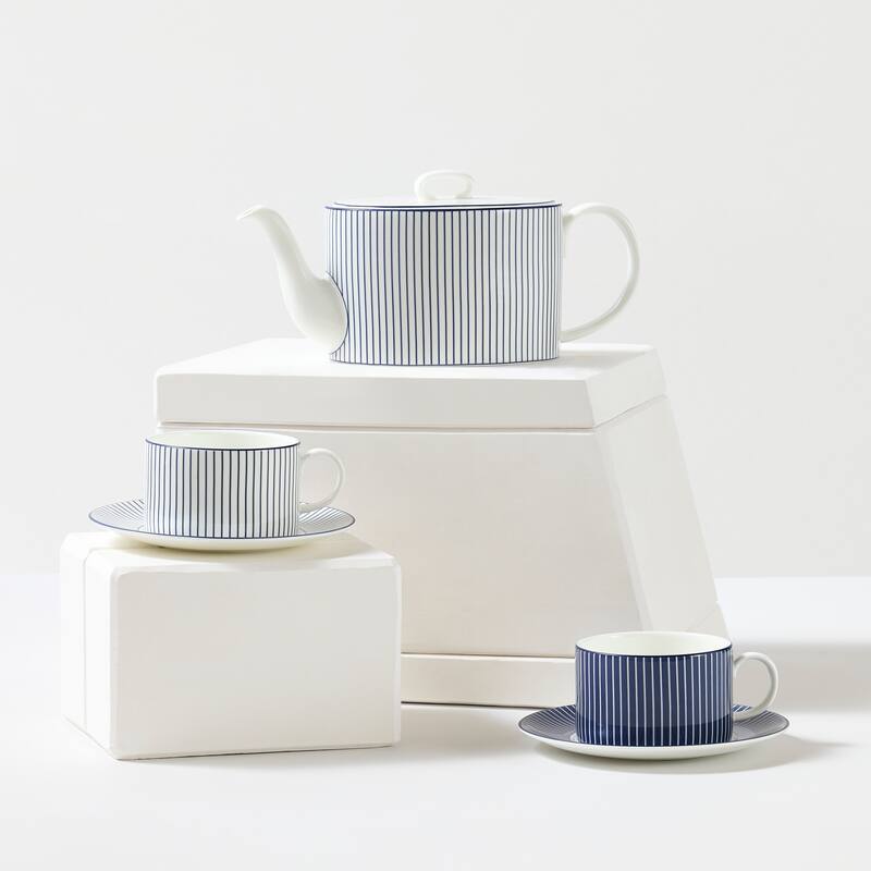 Wedgwood Gio Blue Teapot 31.7floz