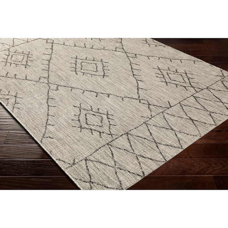 Livabliss Avra Indoor/ Outdoor Bohemian Area Rug