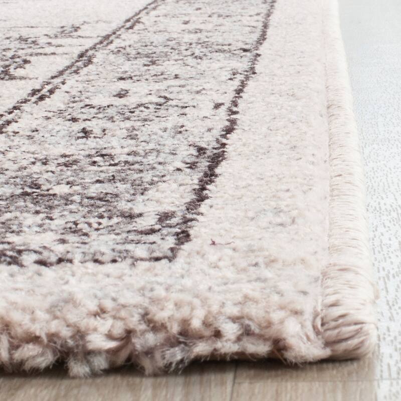 SAFAVIEH Carmel Hyrie Vintage Boho Distressed Oriental Rug