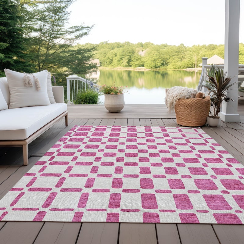 Machine Washable Indoor/ Outdoor Chantille Contemporary Geo Rug - Blush - 3' x 5'