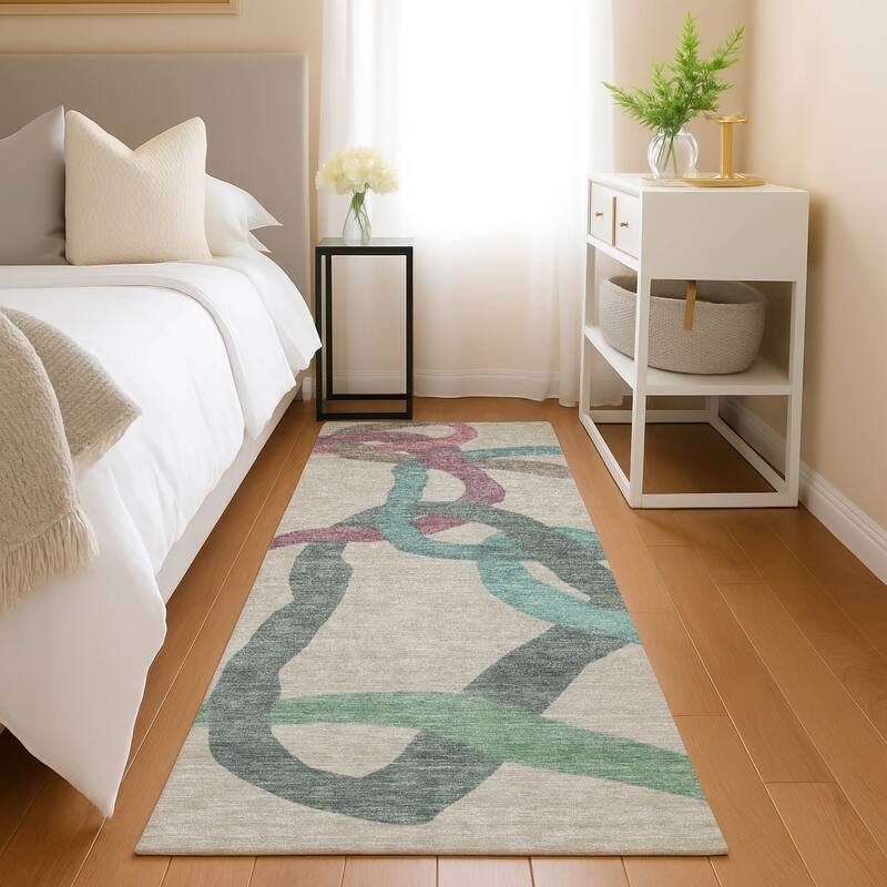 Machine Washable Indoor/ Outdoor Abstract Links Chantille Rug