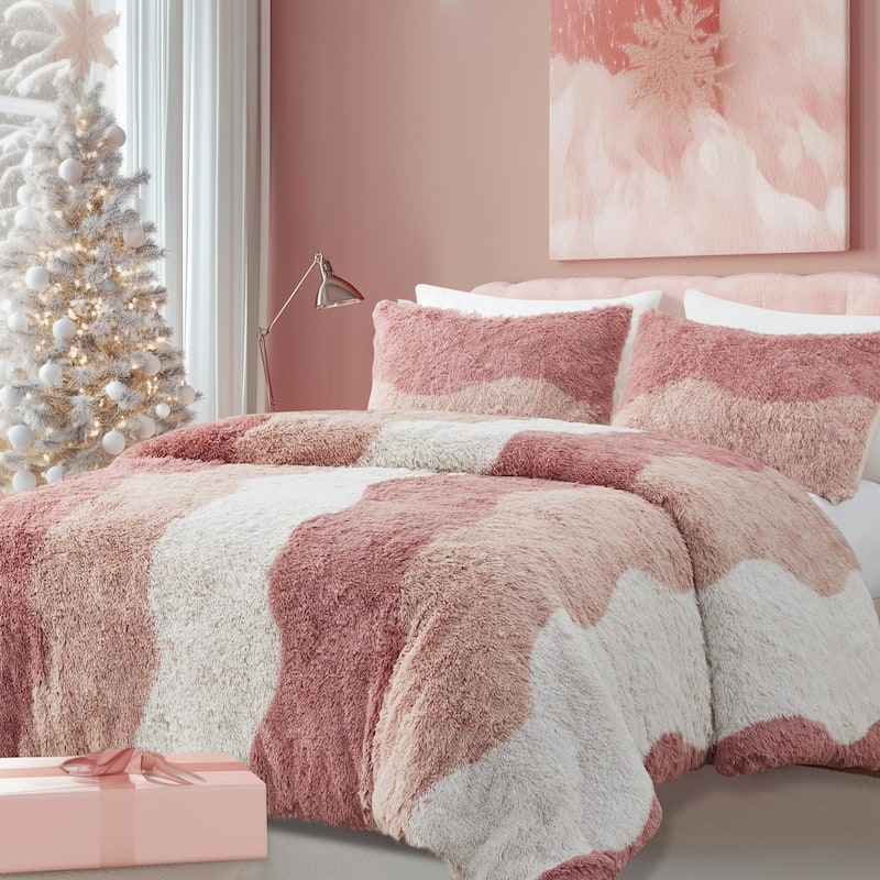 Intelligent Design Bridget Ombre Shaggy Faux Furs Duvet Cover Set - Blush Multi - King
