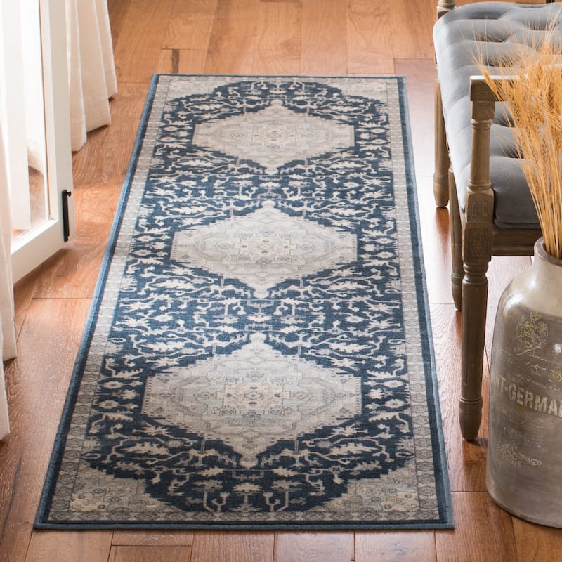 SAFAVIEH Vintage Naomi Oriental Viscose Rug