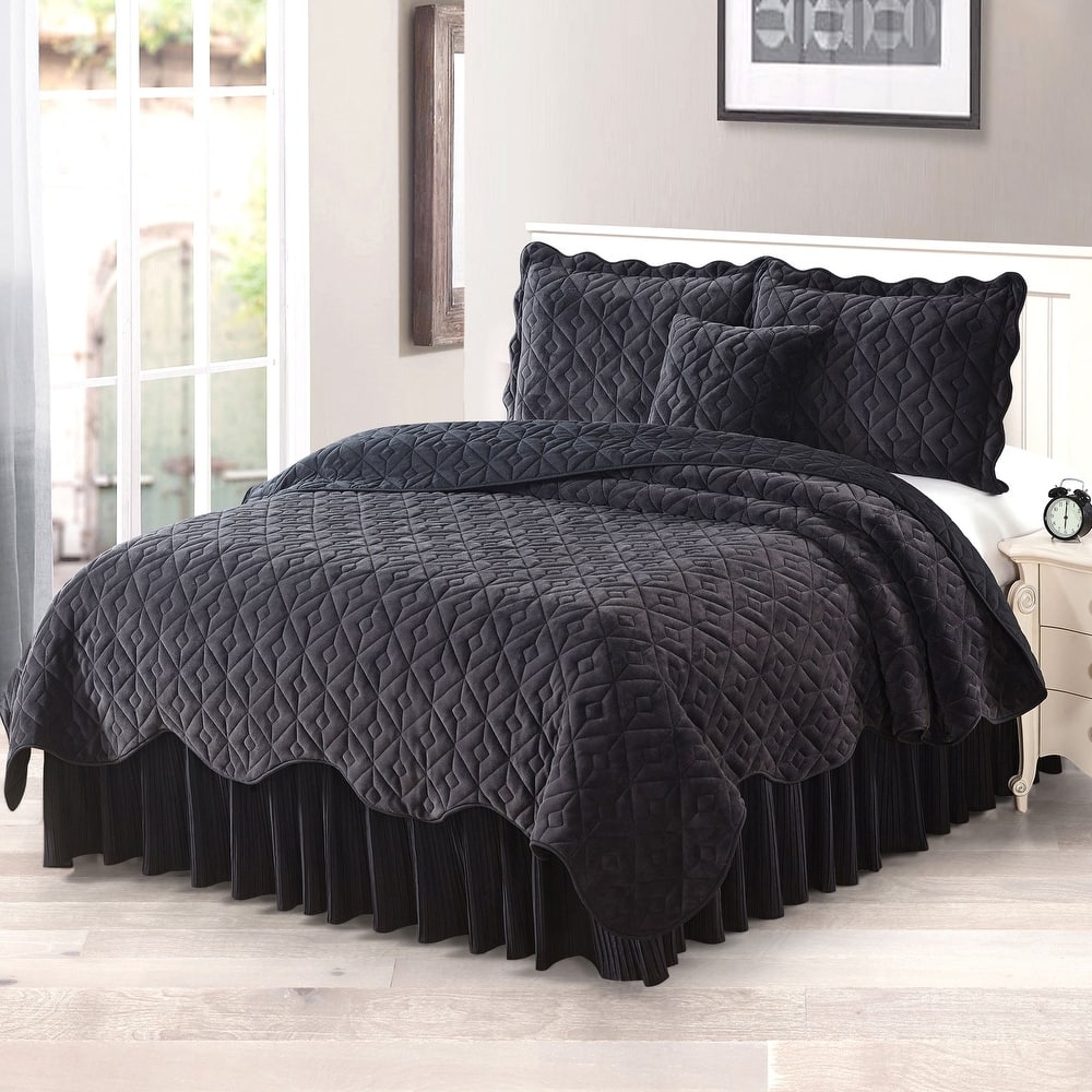 Serenta Diamond Flannel Quilted 4-piece Coverlet Set
