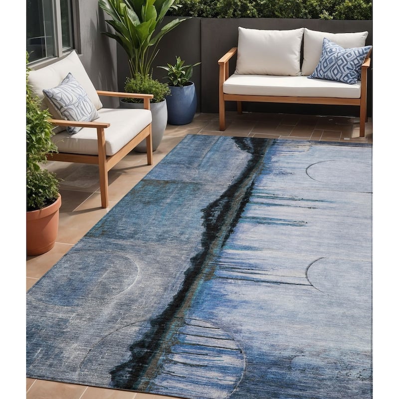 HomeRoots Abstract Transitional Rectangle Outdoor Rug - 5' X 8'