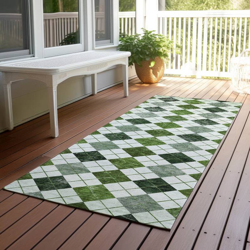 Machine Washable Indoor/ Outdoor Modern Argyle Chantille Rug - Olive - 2'3" x 7'6"