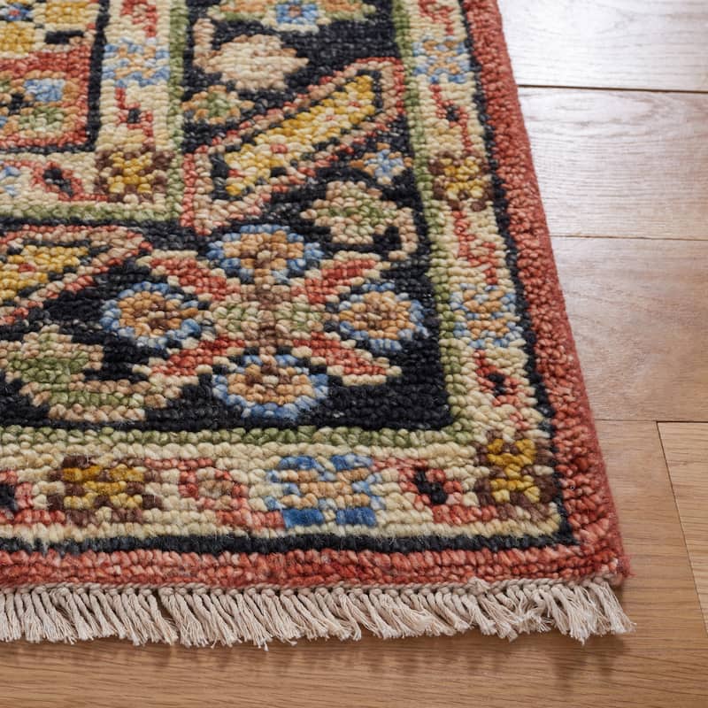 SAFAVIEH Handmade Samarkand Crissy Traditional Oriental Wool Rug