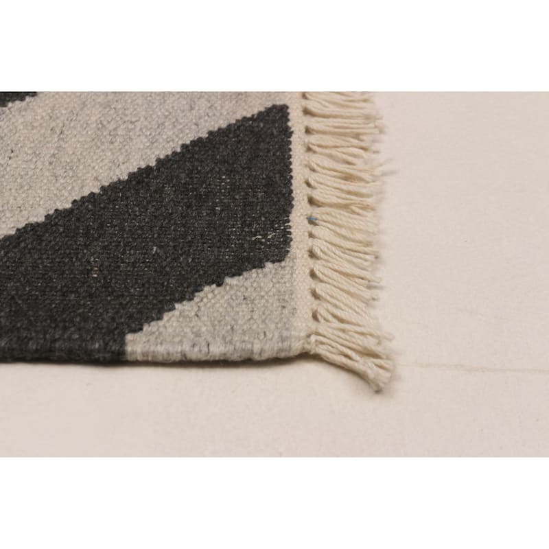 Ankara FW Silver Kilim 5'1" x 7'9" - 5'1 x 7'9