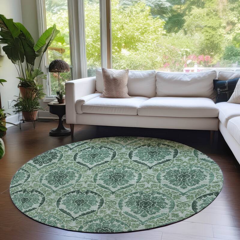 Machine Washable Indoor/ Outdoor Chantille Traditional Damask Rug