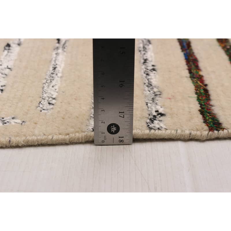 ECARPETGALLERY Hand-knotted Silk Shadow Cream Viscose, Wool Rug - 4' 9" x 7' 3"