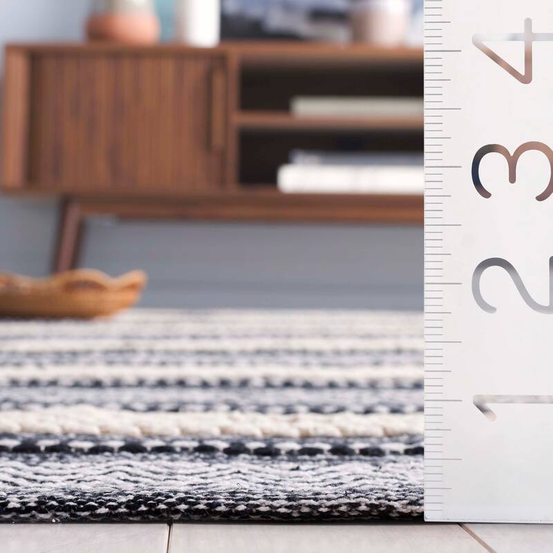 SAFAVIEH Handmade Montauk Robin Casual Cotton Rug