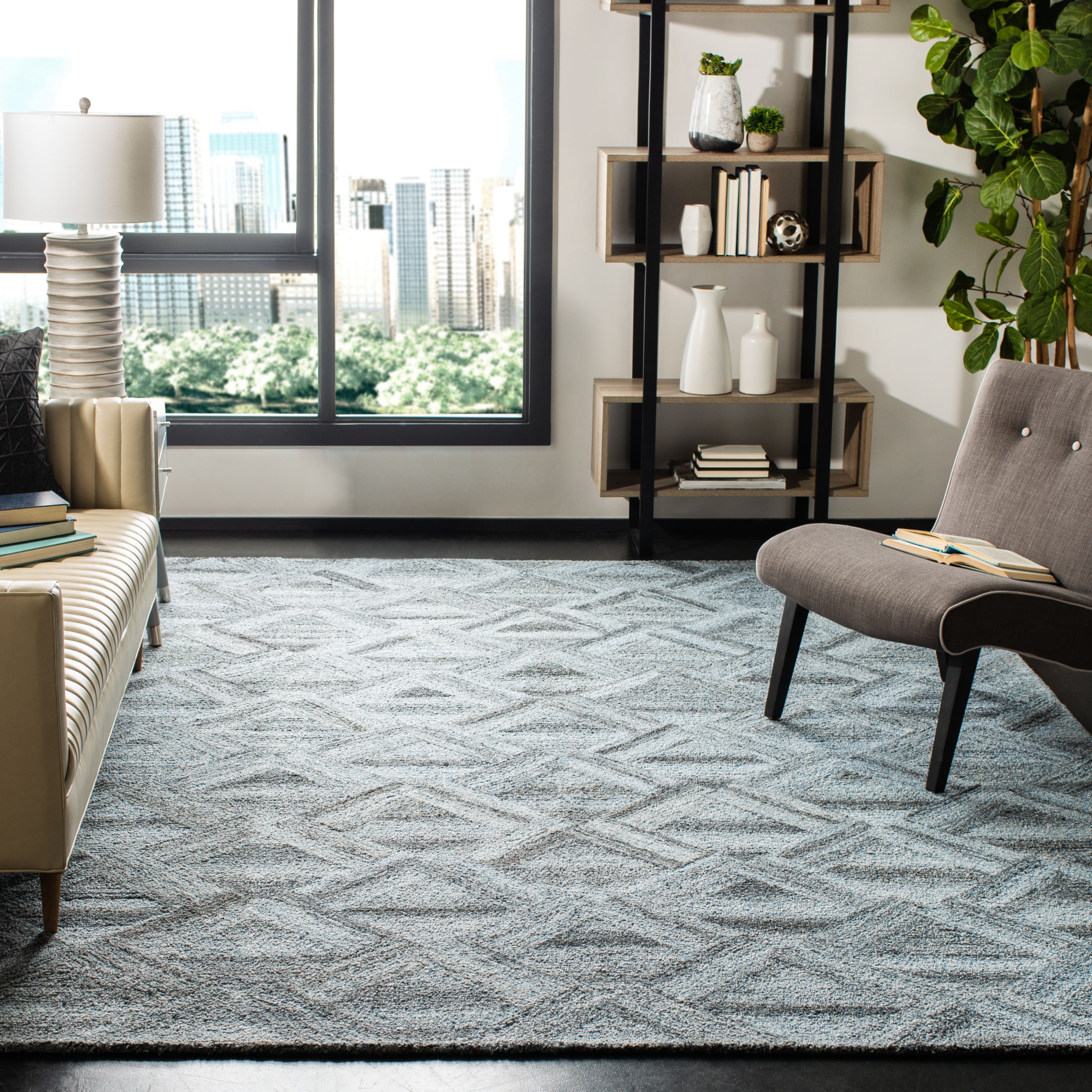 SAFAVIEH Handmade Abstract Gulshara Modern Wool Rug