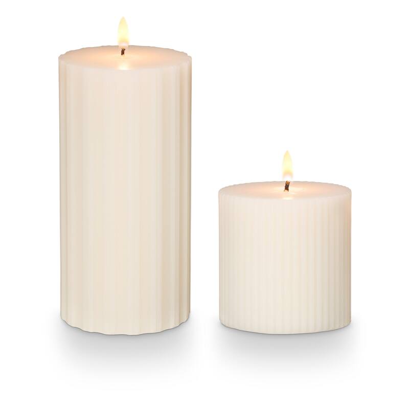 ILLUME Noble Holiday Unfragranced Pillar Candle