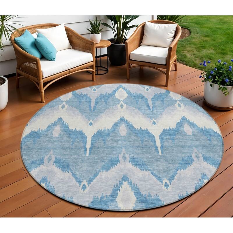 HomeRoots Ikat Transitional Rectangle Outdoor Rug - 8' Round