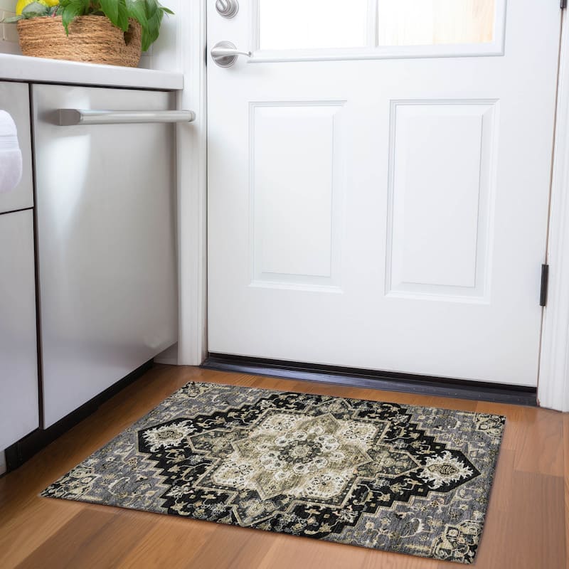 Premium Washable Super Soft Traditional Oriental Mayfield Rug - Black - 1'8" x 2'6"