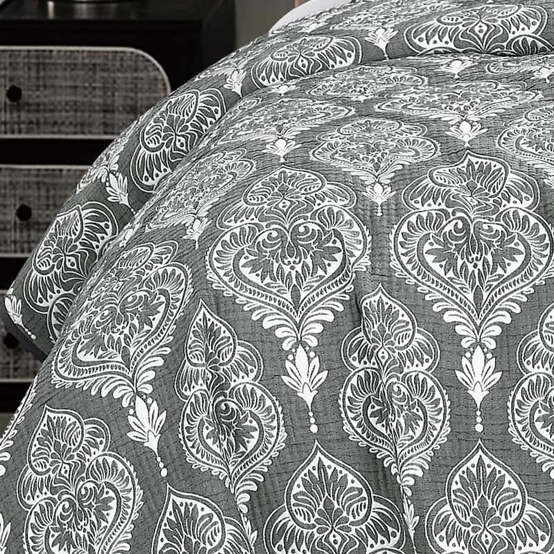 Eshe 3 Pieces matelasse coverlet