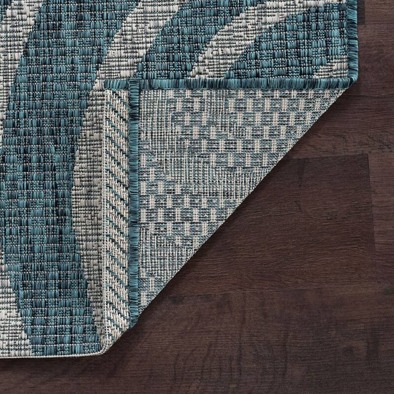 Colonnade Transitional Geometric Indoor/Outdoor Area Rug