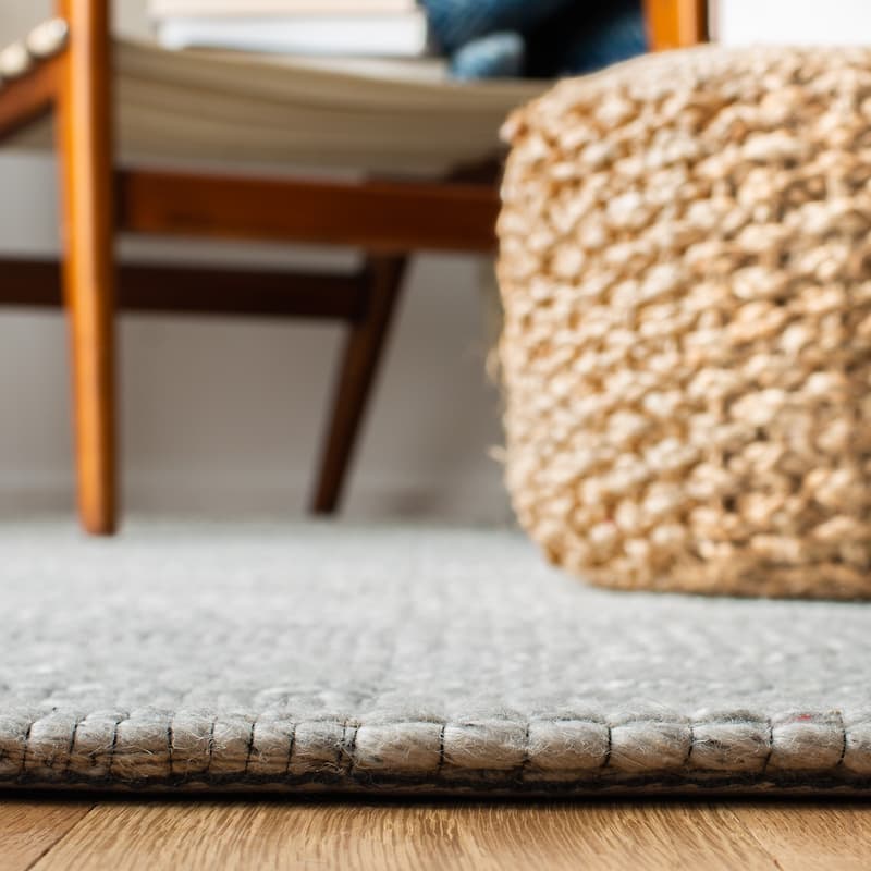 SAFAVIEH Marbella Gianangela Wool Rug