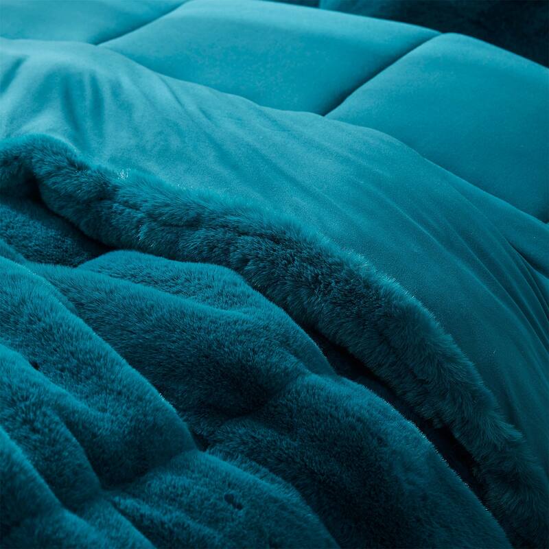 Chunky Bunny Yoga - Coma Inducer® Oversized Comforter