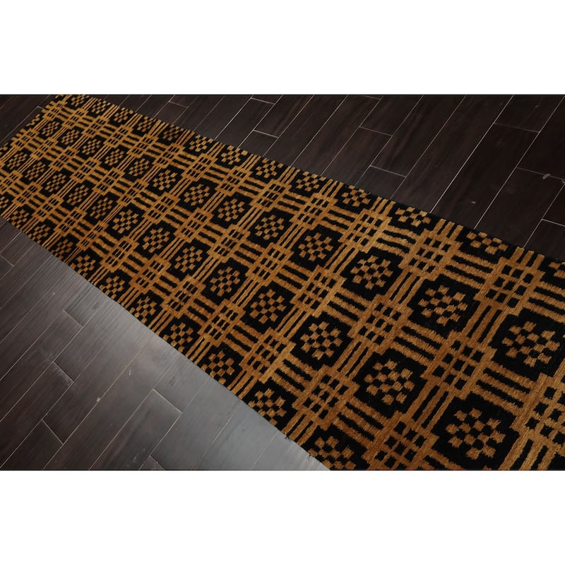 Tibetan Art Deco Authentic Swiss Wash 2'7''x9'7'' Hand Knotted Wool Black Rug - 2' 7'' x 9' 7''