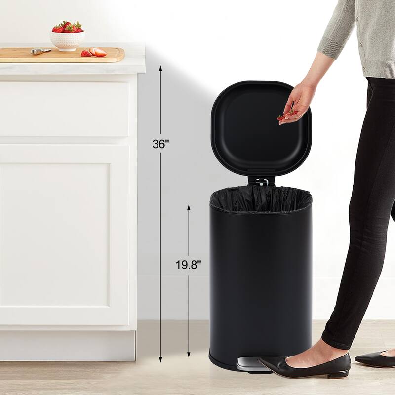 8 Gallon Step Trash Can