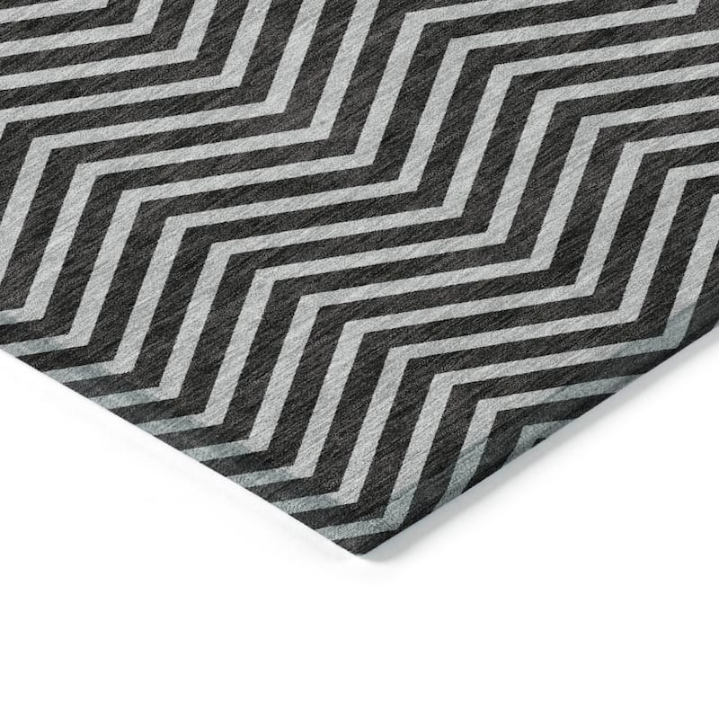 Machine Washable Indoor/ Outdoor Chantille Chevron Stripe Rug