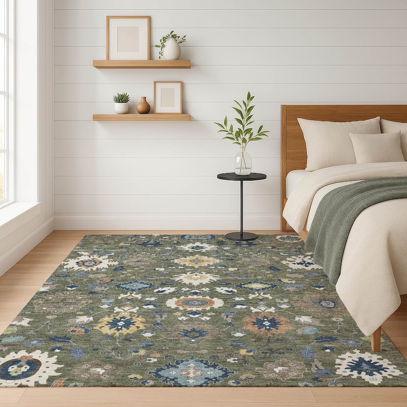 Machine Washable Indoor/ Outdoor Traditional Marci Chantille Rug